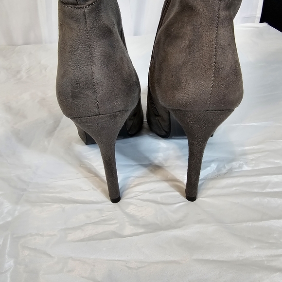 Yoki Heel Boots Sz 8 (NEW) - Picture 4 of 4